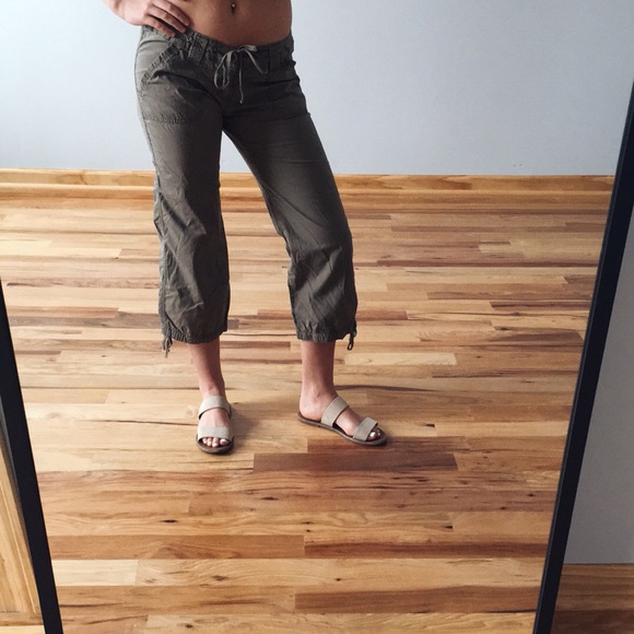 Abercrombie & Fitch Pants - A&F cropped pants